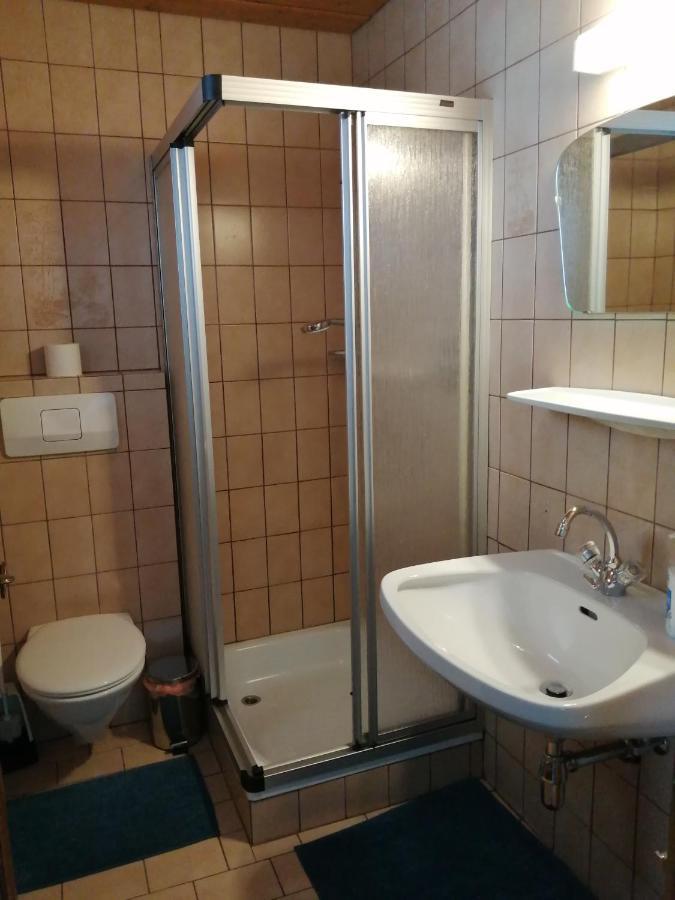 2 Zimmerwohnung Mit Kueche U. Bad