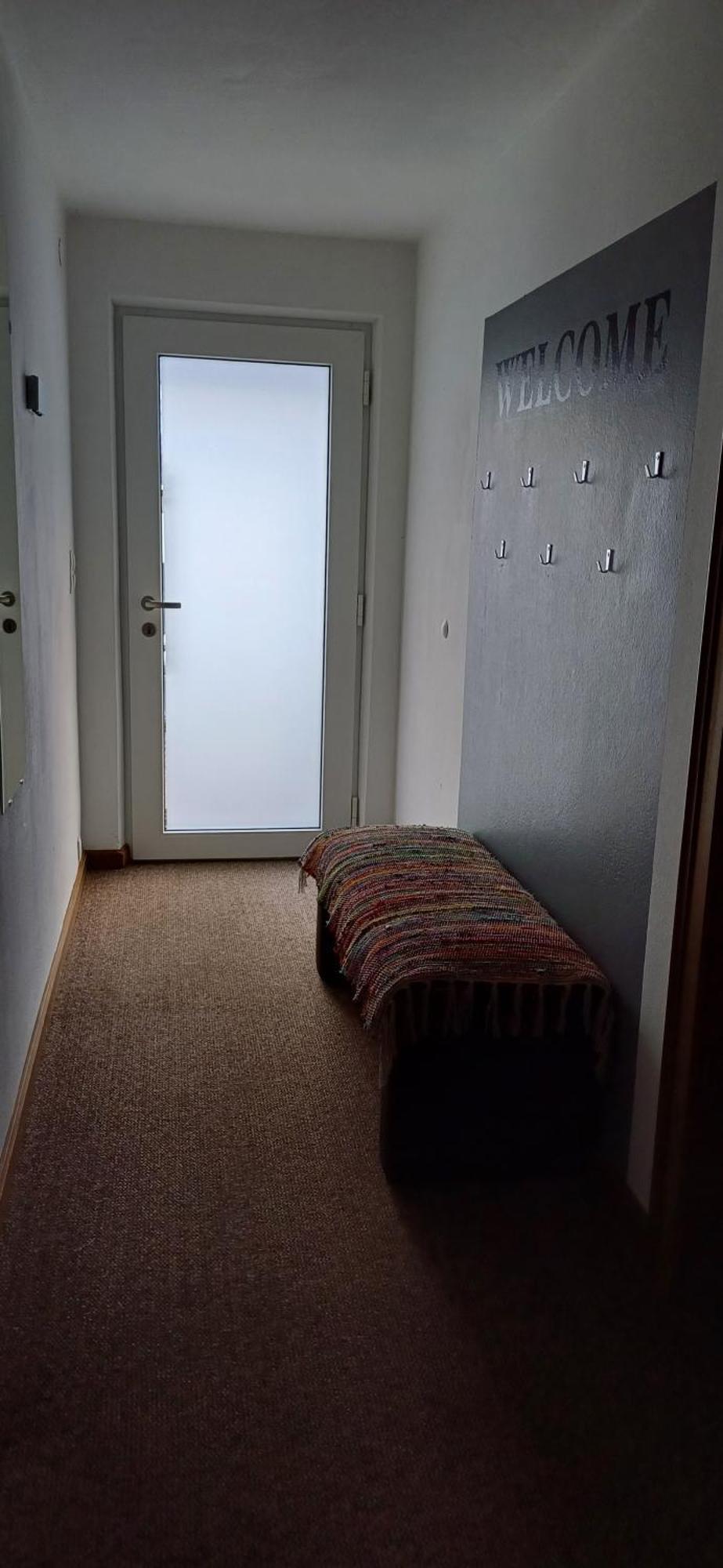 2 Zimmerwohnung Mit Kueche U. Bad Appartement *